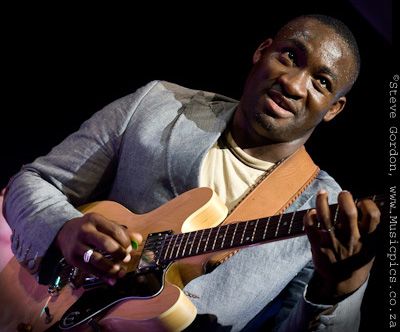 Kunle Ayo &copy www.musicpics.co.za