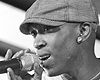 Theo Kgosinkwe &copy www.musicpics.co.za